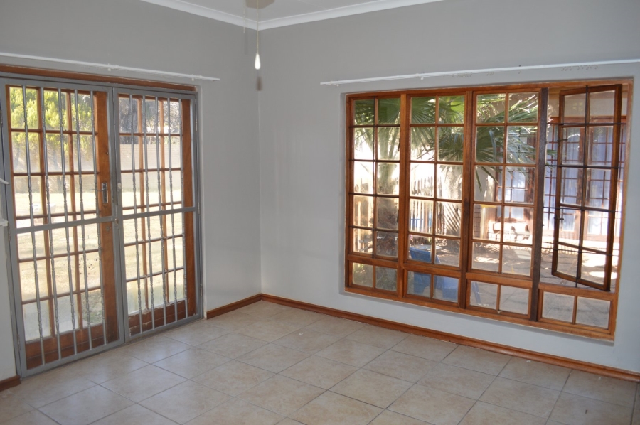 5 Bedroom Property for Sale in Irene Park North West